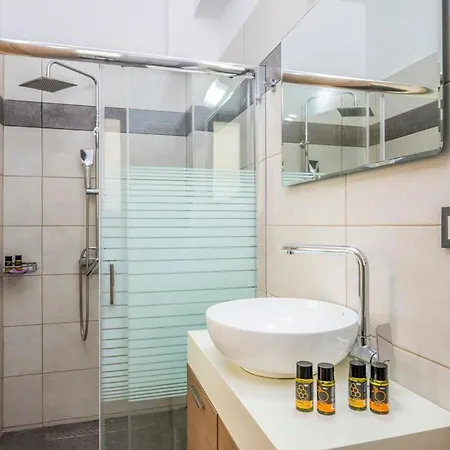 Park View And Near The Sea With Private Pool 1