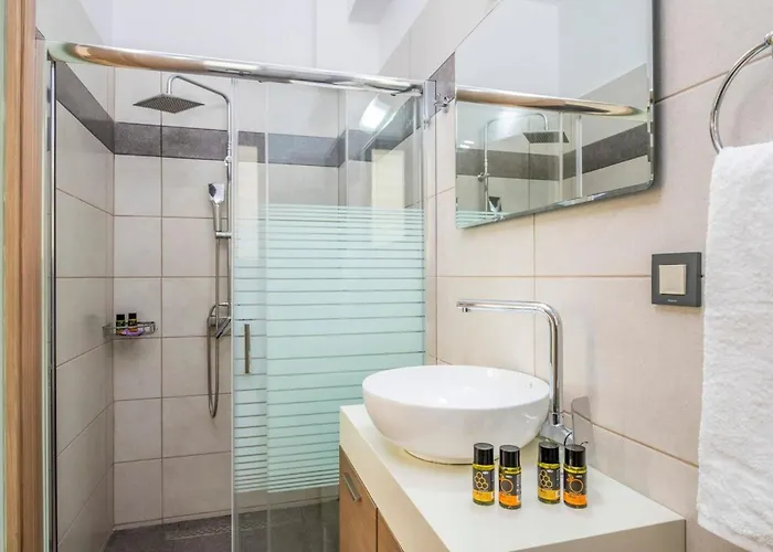 Park View And Near The Sea With Private Pool 1