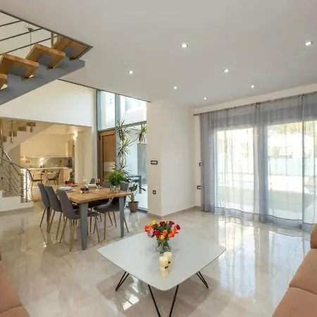 Park View And Near The Sea With Private Pool 1 Vila Chania (Crete)