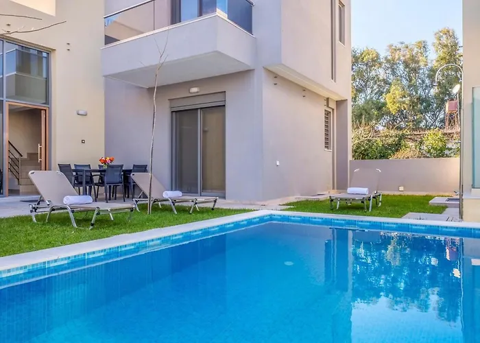 Villa Park View And Near The Sea With Private Pool 1 *